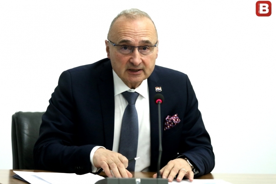 GRLIĆ RADMAN OTKRIO ŠTA JE REKAO KOLEGAMA IZ EU: 'U BiH razgovarajte sa sva tri naroda'