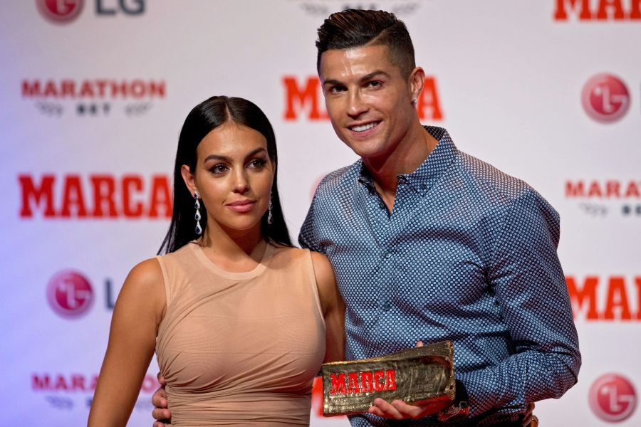 GEORGINA RODRIGUEZ NA METI ŽESTOKIH OSDA: Jedan detalj sa utakmice Portugala bacio u očaj Ronaldovu izabranicu