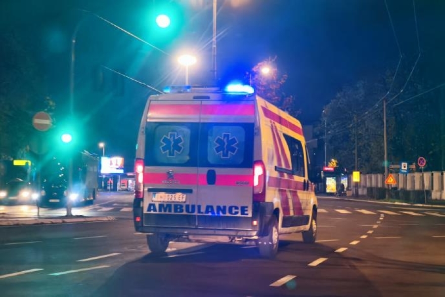 AUTOM UDARIO ŽENU I OTKINUO JOJ NOGE: Naletio na nju dok je šetala s DJETETOM, ljekari se bore za njen život