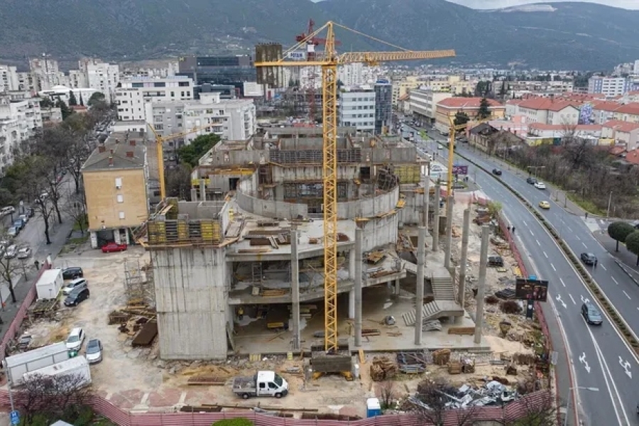 PLENKOVIĆEVI HEGEMONISTIČKI POTEZI: Daje 10 miliona eura za kontroverzno 'Hrvatsko narodno kazalište' koje se gradi na spornom zemljištu
