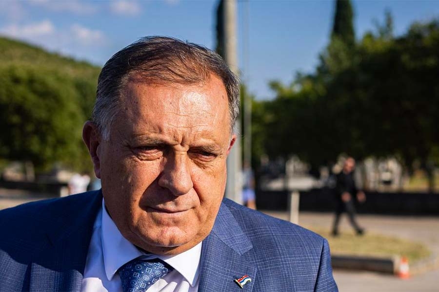 VIC DANA: Došao Dodik u zabačeno selo u RS-u da održi predizborni govor, a onda je stiglo pitanje iz publike...