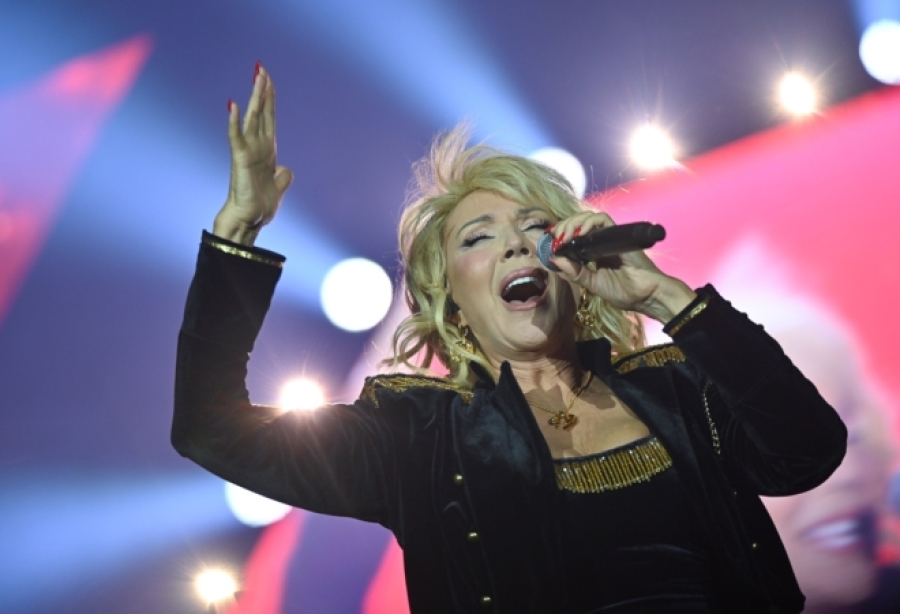 ŠTA JE LEPA BRENA RADILA RATNE 1993. GODINE KOD KARLOVCA: 'Išla sam oca spasiti'