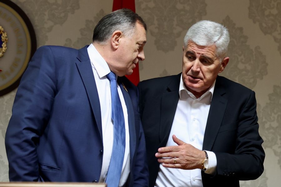 DODIK PODRŽAO REZOLUCIJU: 'Hrvatska ima pravo podržati Hrvate u BiH, 'zaštita prava hrišćana od muslimanskog unitarizma jedini je način da BiH opstane''