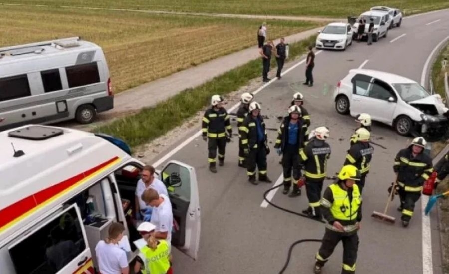 HOROR NA CESTI U AUSTRIJI: U frontalnom sudaru automobila i kampera teško povrijeđena mlada Bosanka
