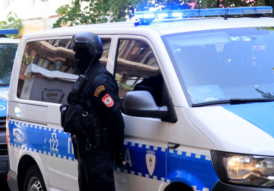 DRAMA U BH. GRADU: Ušetao se u policijsku stanicu, pa izvadio nož