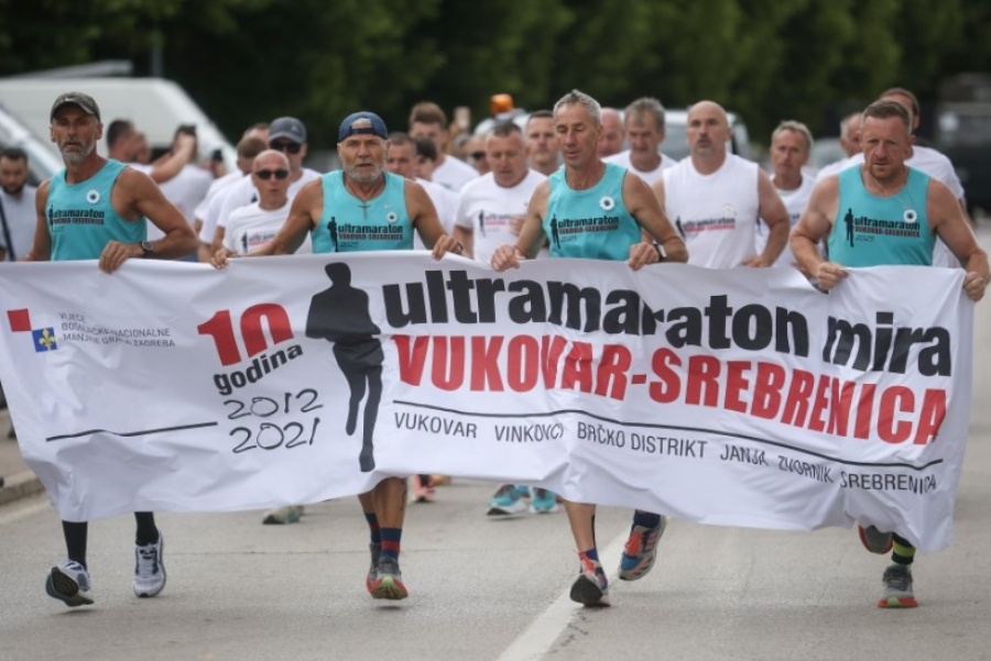 OBILJEŽAVANJE 31. GODIŠNJICE GENOCIDA: Kreće ultramaraton Vukovar - Srebrenica, učesnici će prijeći 227 km u znak sjećanja na žrtve
