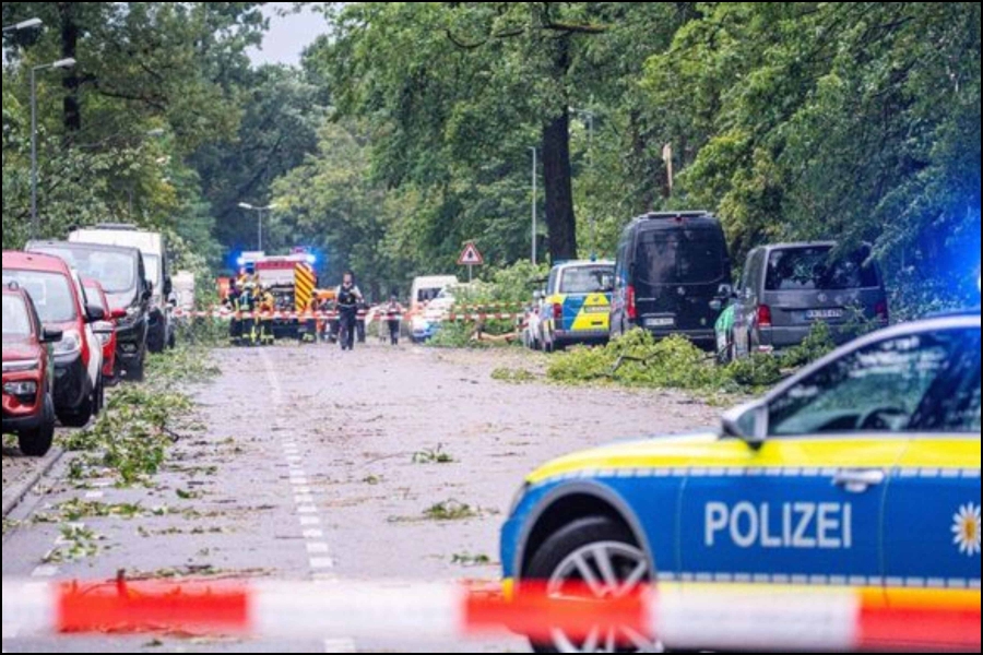 STIŽU SNIMCI UŽASA: Strašno nevrijeme pogodilo dijelove Njemačke, hitno proglašeno vanredno stanje (FOTO, VIDEO)