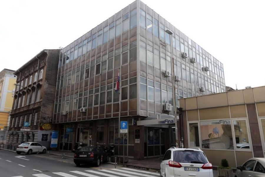 MUŠKARAC OPTUŽEN ZA BRUTALNO NASILJE NAD PARNTERICOM: 'Zabit ću ti mačetu u srce'