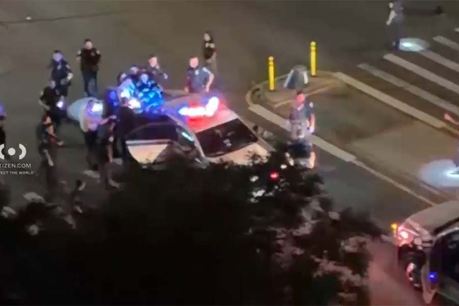 PUCNJAVA U NEW YORKU: Ranjeno osam osoba, među njima četvero djece...