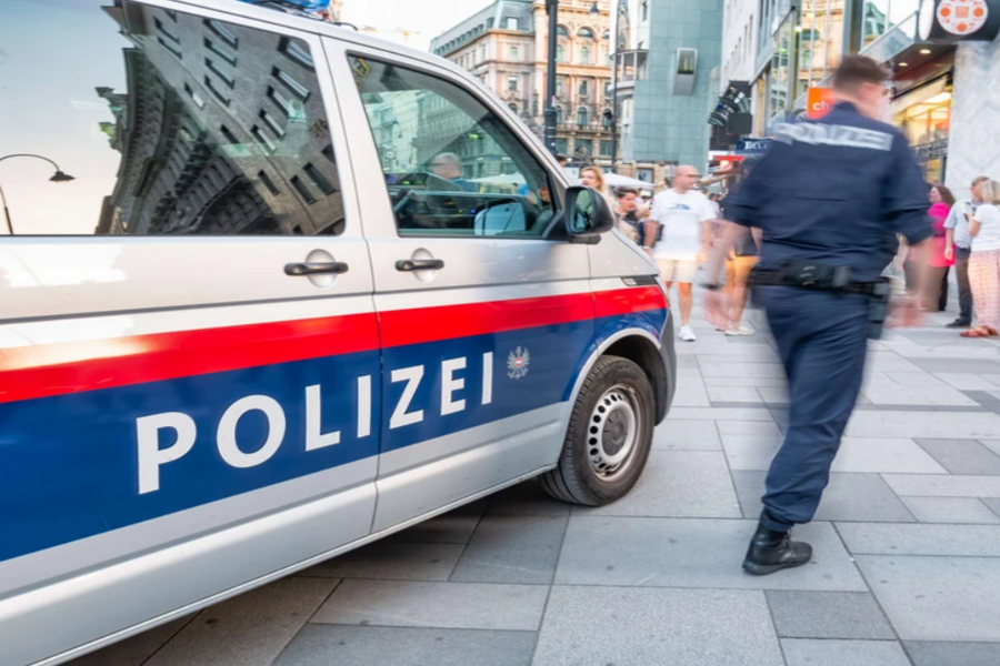 BOSANAC NAPRAVIO HAOS U AUSTRIJI: Napao poznanika nožem, pa ga nokautirao vaservagom, ukrao mu pare i auto