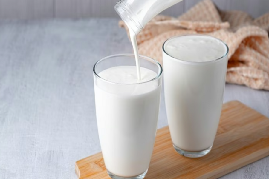 PRIRODNI SAVEZNIK CRIJEVA: Šta se događa u vašem tijelu ako pijete kefir svaki dan?