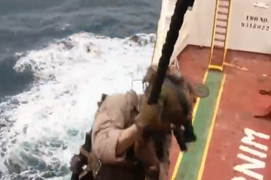 DESANT NA OTVORENOM MORU: Američke trupe zauzele brodove osumnjičene za veze s Iranom (VIDEO)