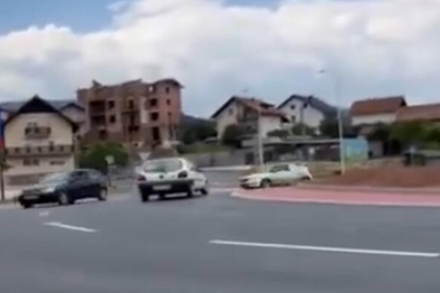 O OVOM SNIMKU S PALA SVI PRIČAJU: Novotvoreni kružni tok zbunio vozača (VIDEO)