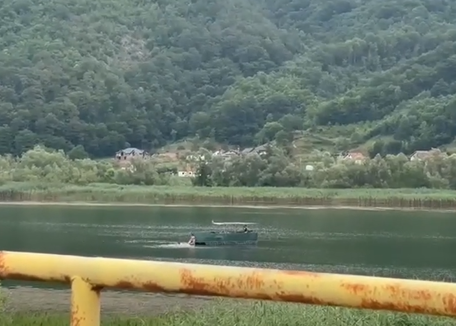MORBIDNE PROVOKACIJE: Povratnike s dženaze iz Potočara dočekali stihovi 'dabogda se Srebrenica ponovila' (VIDEO)