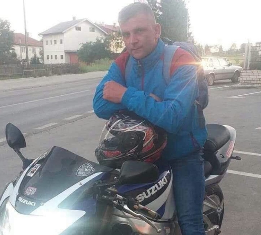 PROCURILO IME PROVOKATORA SA DRINE: Ovo je muškarac koji je sa splava u Zvorniku veličao genocid