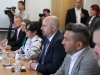 KONAČNO RJEŠENJE ZA LOŠE GORIVO: Američki zvaničnik u Sarajevu nadgleda danas potpisivanje ugovora koji mijenja sve na bh. pumpama