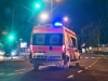 AUTOM UDARIO ŽENU I OTKINUO JOJ NOGE: Naletio na nju dok je šetala s DJETETOM, ljekari se bore za njen život
