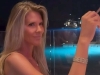 ŽIVI ŽIVOT IZ SNOVA: Prva slika Meline Džinović nakon udaje za MILIONERA - Kćerka je snima sa cigaretom, a na ruci sija MASIVNA NARUKVICA