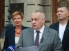 OŠTRA REAKCIJA DEMOKRATSKE STRANKE: 'Istog dana kada ministar odaje počast žrtvama genocida, Vučić šalje huligane na komemoraciju u Beogradu'