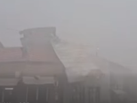 SNAŽNO NEVRIJEME POGODILO BUGOJNO I DONJI VAKUF: Vjetar nosio krovove, grad poharao usjeve (VIDEO)