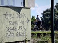 SRAMOTA U SLAVONSKOM BRODU: Neko je ispisao grafit protiv Srba