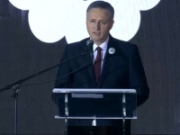 DENIS BEĆIROVIĆ POVODOM 31. GODIŠNJICE GENOCIDA: 'Srebrenica nije samo bosanskohercegovačka rana, nego univerzalna opomena čovječanstvu'