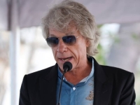 'NE DOBIVATE NAJBOLJE OD MENE': Jon Bon Jovi iznenada prekinuo koncert u New Yorku, nije se osjećao dobro