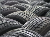 NA POMOLU JE NEOČEKIVANA ODLUKA: Ova vrsta automobilskih guma uskoro bi mogla biti zabranjena...