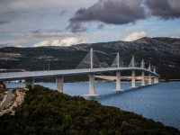 GRAĐEVINSKI PODUHVAT ILI GRAĐEVINSKI PROMAŠAJ: 'Popravak Pelješkog mosta trajat će godinu dana!'
