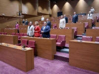 PRIZNAJU SRPSKE ZLOČINE: Minutom šutnje Hrvatski sabor odao počast žrtvama genocida u Srebrenici