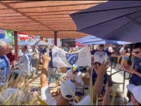 STIŽU NEVJEROVATNI SNIMCI IZ KALIFORNIJE: Emocije, suze i pjesme navijača BiH uoči utakmice, zapjevala se i legendarna pjesma Safeta Isovića... (VIDEO)