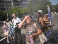 PAKLENO NA ZAPADU EVROPE: Rekordne vrućine u Francuskoj odnijele hiljade života, klima-uređaju postali POLITIČKO PITANJE!