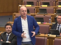 ŽESTOK OKRŠAJ U SKUPŠTINI CRNE GORE: Premijer odgovorio Dodikovom prijatelju -'Zabavno vas je slušati, ali ne i vaše laži...'