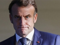 PROLAZNICI U ČUDU: Pogledajte šta je jutros na ulicama Ankare radio francuski predsjednik Macron...
