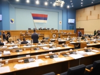 DODIKOVA VLAST USVOJILA IZMJENE ZAKONA: Zabranjeni ljiljani i ustaški simboli, evo kolika je kazna