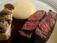 VIDEO 'NAJSKUPLJEG DUBROVAČKOG RESTORANA' HIT NA INTERNETU: 'Gledaj bifteka...' - Gost uzalud hvalio uslugu (VIDEO)