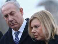 KAMERE ZABILJEŽILE NEVIĐENI SKANDAL U IZRAELU: Netanyahuova žena izgubila kontrolu, urlala na premijera i asistente (VIDEO)