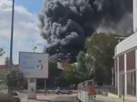 OGROMAN POŽAR ZAHVATIO IZRAEL: Panika u Sderotu nakon što je ogroman crni dim prekrio nebo iznad industrijske zone (VIDEO)