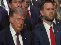 'ON JE SAMO RAZMIŠLJAO, VI STE IZOPAČENI IDIOTI': Bijela kuća burno reagovala na viralni video u kojem je 'Uspavani Trump' zakunjao na sahrani prijatelja