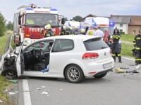 TEŠKA NESREĆA U AUSTRIJI: Djevojka iz BiH ostala zaglavljena u automobilu, spašavali je vatrogasci