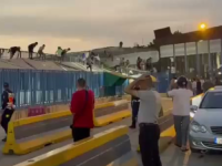 OPSADNO STANJE U MELILI: Hiljade ljudi pokušavaju ući i u drugu špansku enklavu (VIDEO)