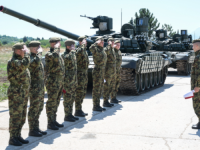 SRBIJA SE DODATNO NAORUŽAVA: Izdvojeno pola milijarde eura za vojsku