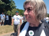 'ŽENE U CRNOM' U POTOČARIMA: 'U Srbiji je zabrinjavajući kontinuitet negiranja i institucionalnog ignorisanja genocida'