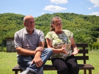 IZA OSMIJEHA BH. REPREZENTATIVCA KRIJE SE PORODIČNA TRAGEDIJA: Priča Esmira Bajraktarevića i porodice koja nije zaboravila svoje korijene