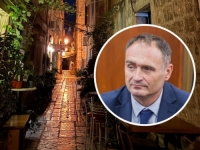 DRAMA NA MORU: Gradonačelnik došao ukloniti terasu kafića, pa fizički napadnut; Uhapšen 35-godišnjak