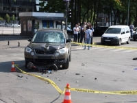 TEŠKA NESREĆA U SARAJEVU: Sudar vozila i električnog romobila, jedna osoba povrijeđena (FOTO)
