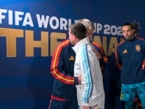 MESSI U TUNELU UGLEDAO OLMA: Njegov potez pred veliko finale privukao pažnju kamera