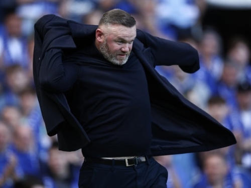 POGLEDAJTE KAKO JE TO IZGLEDALO: Rooney ispoštovao izgubljenu opkladu na Svjetskom prvenstvu (VIDEO)