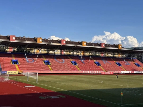 BORAC ZAVRŠIO STADION: Navijači u nevjerici