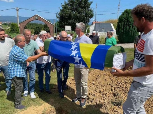 ALARMANTNO, IZ KANADE: Bošnjački i hrvatski civili u Prijedoru ubijani su od istih zločinaca od kojih i Srebreničani...